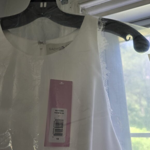 Sachin & Babi Isla Lace Panel Gown - Picture 7 of 9